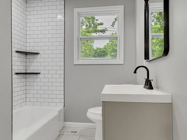 2923 Emery Dr — Photo 13