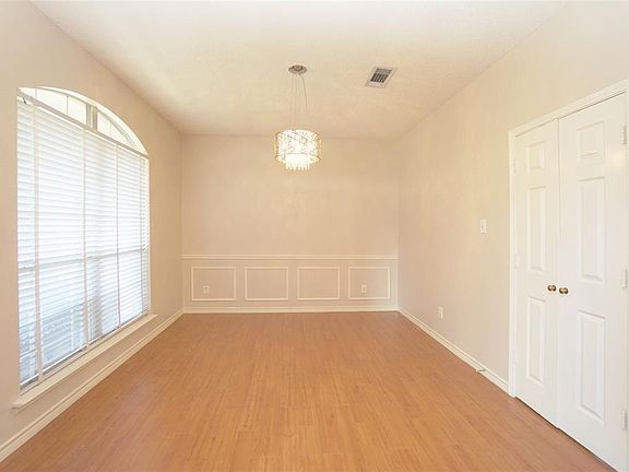 5th image of 1404 Bethany Creek Blvd