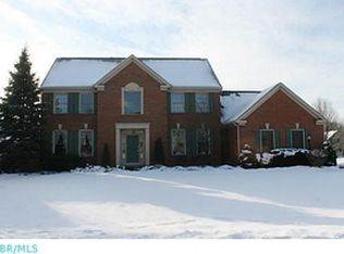 2849 Waukeegan Ave, Lewis Center, OH 43035