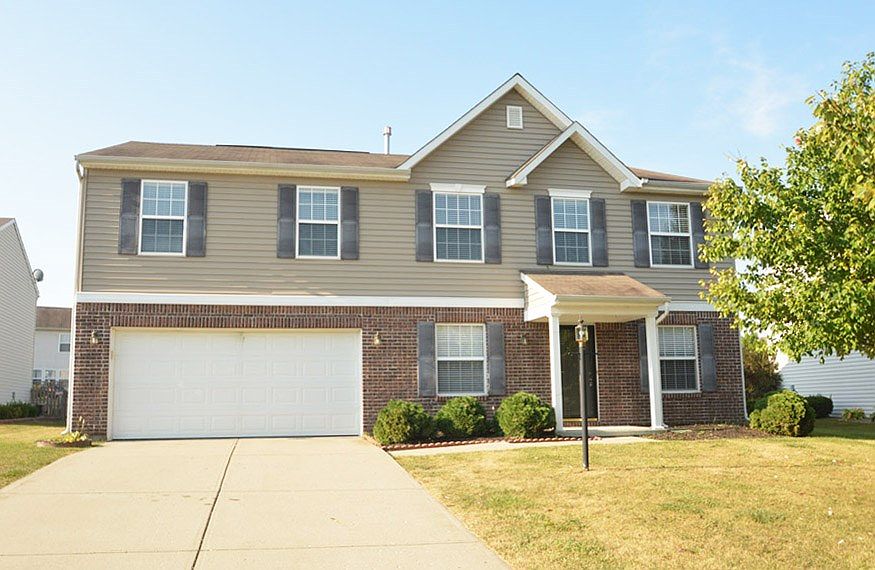002_10993 Amelia Court - Copy_09092015