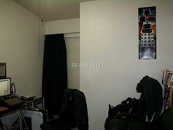 2nd image of 905 Greystone Dr