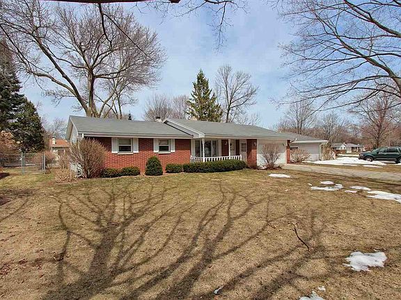 2nd image of 2472 Forestville Dr