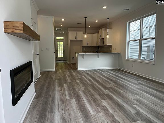 2nd image of 904 Fire Island Cir