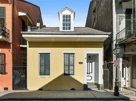 2nd image of 1015 Saint Ann St #3