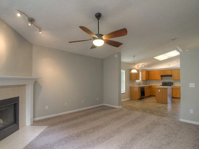 12630 Richfield Blvd — Photo 7