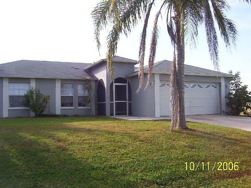 1st image of 2916 SW 2nd Pl
