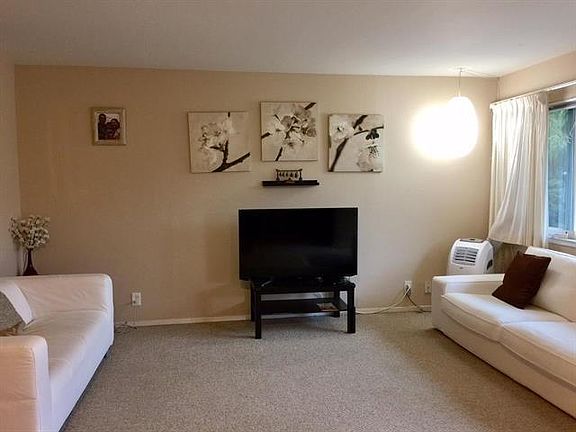 4th image of 1248 Cortez Dr #2