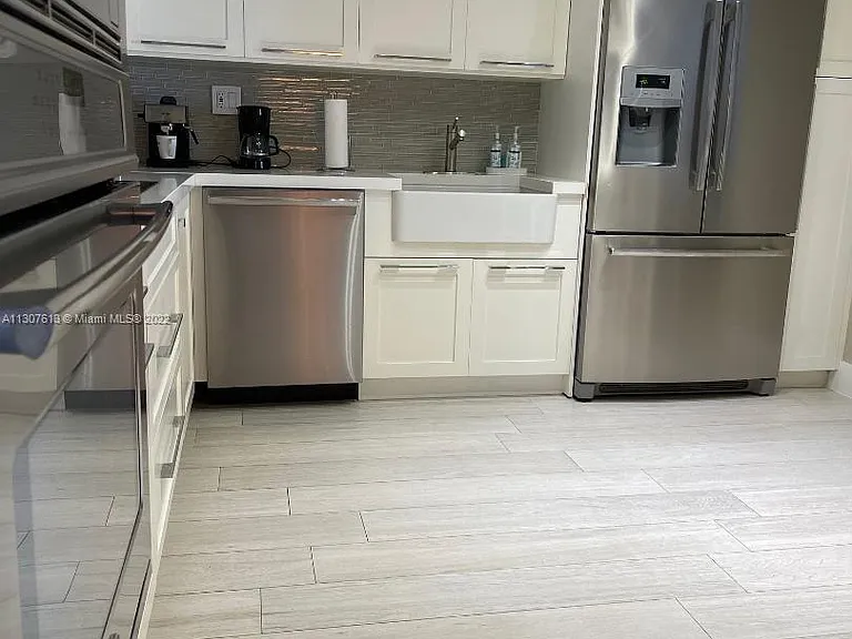 3500 Mystic Pointe Dr #1507 — Photo 5