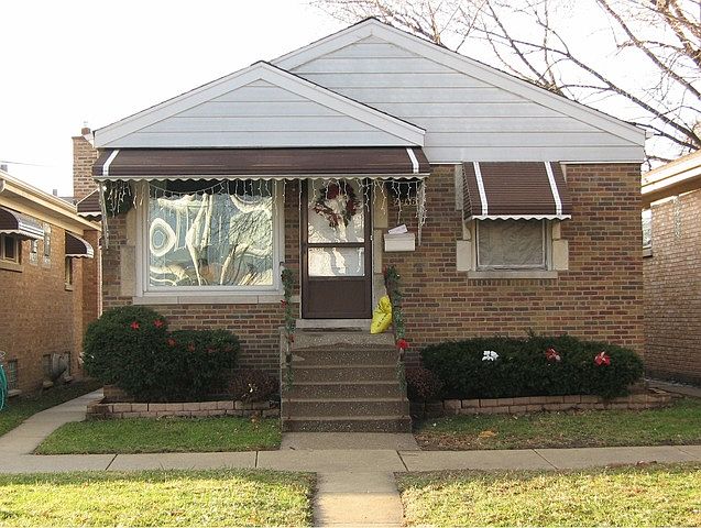 1st image of 2946 S Oak Park Ave