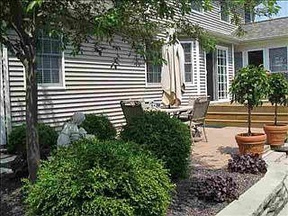 5th image of 3409 Castlemain Dr