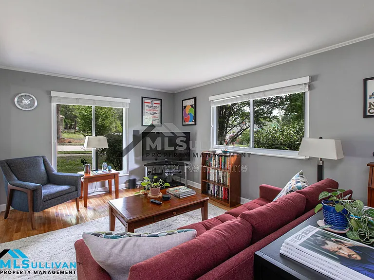 1021 Sedgefield St — Photo 9