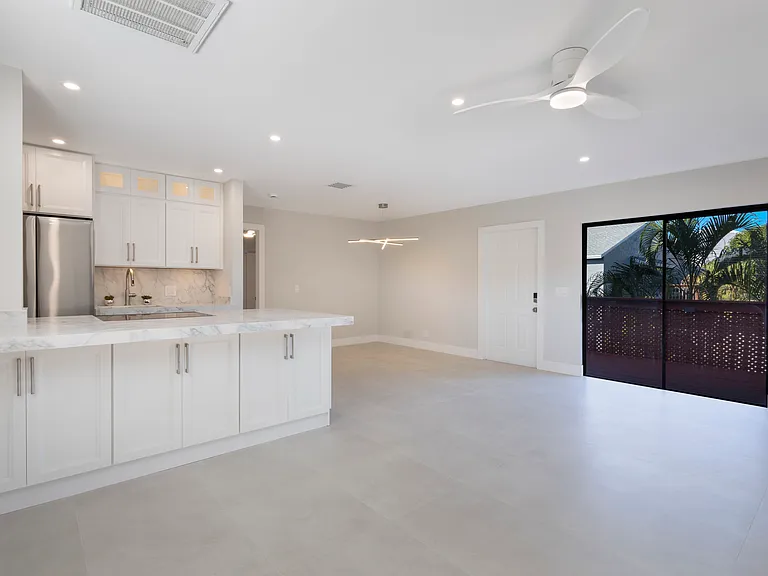 7 Crossings Cir #H — Photo 9