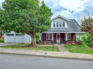 358 N Main St, Canton, NC 28716