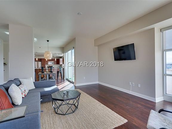 5th image of 150 N Las Vegas Blvd #806