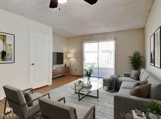 2828 E Tierra Buena Ln #102, Phoenix, AZ 85032