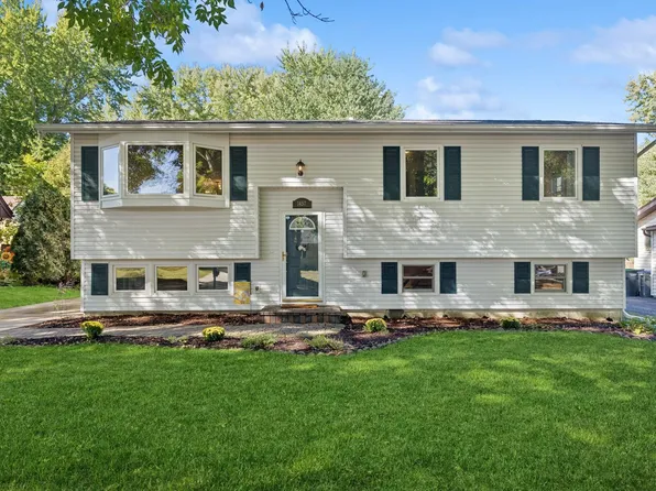 1457 5th Ave SW, Rochester, MN 55902