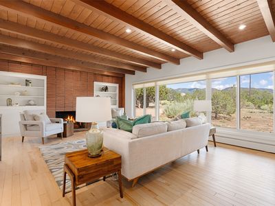 1566 Camino Amado, Santa Fe, NM, 87505