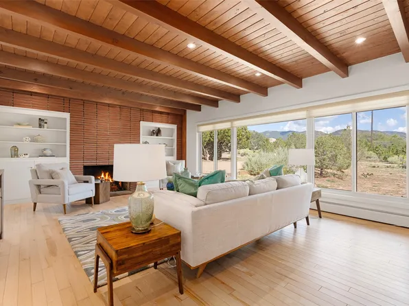 1566 Camino Amado, Santa Fe, NM 87505