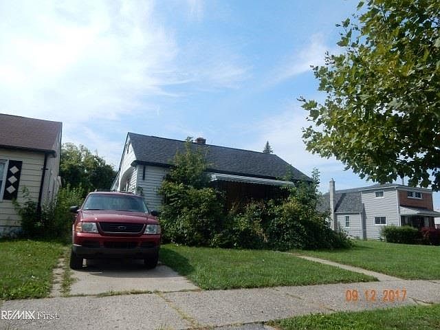 2nd image of 7407 Westwood St