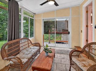 5513 Old Middleton Rd, Madison, WI 53705
