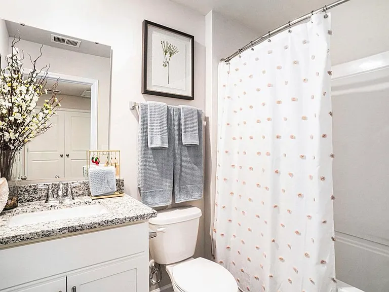 319 Honeystone St — Photo 24