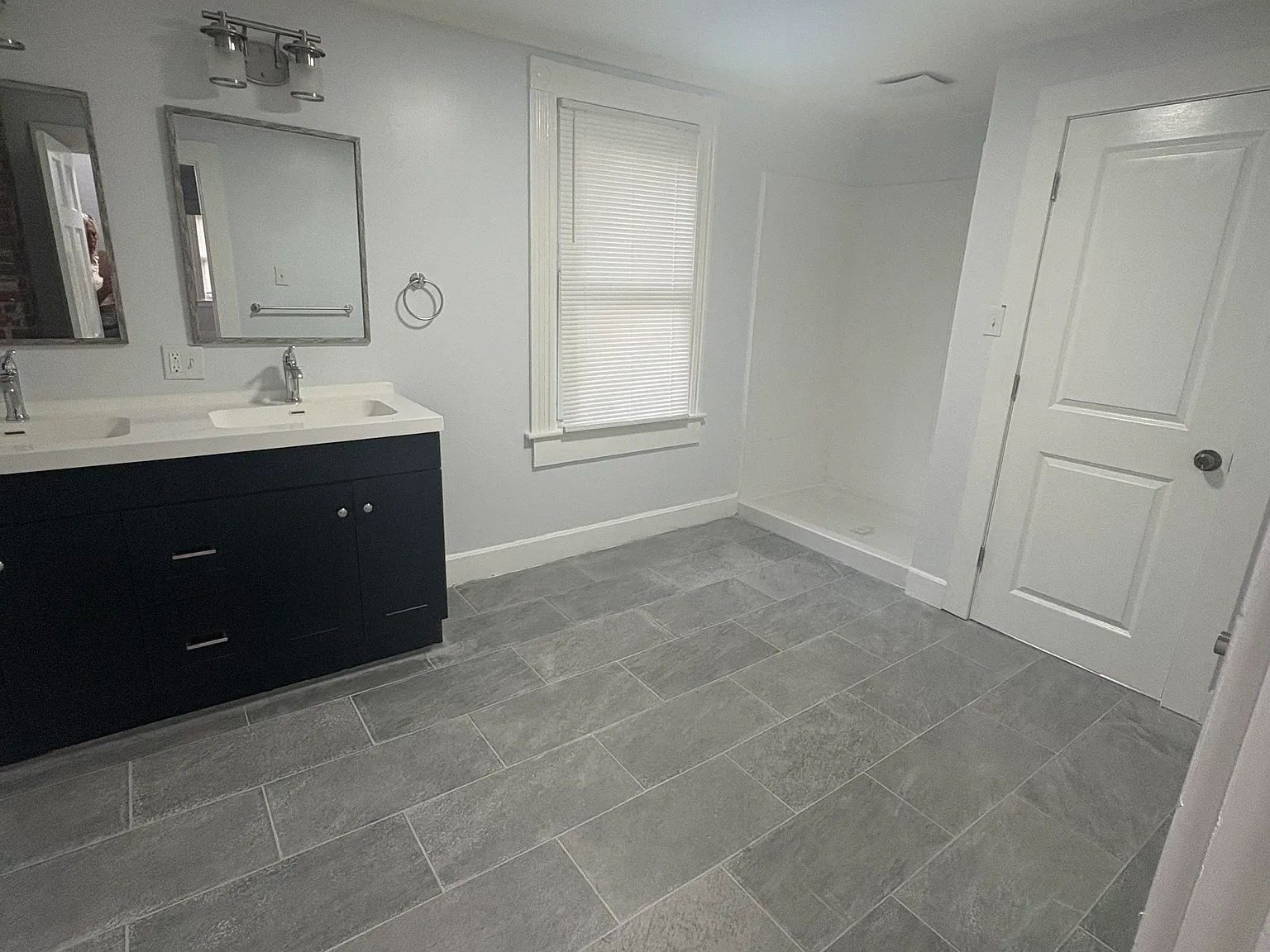 1740 Farmington Ave — Photo 2