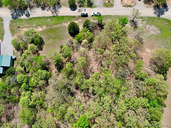 4th image of 23 Duchess Creek Rd