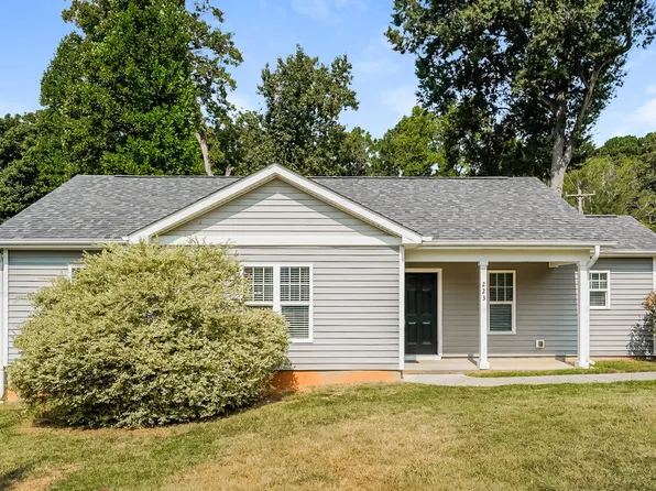223 Caddel St, Wake Forest, NC 27587