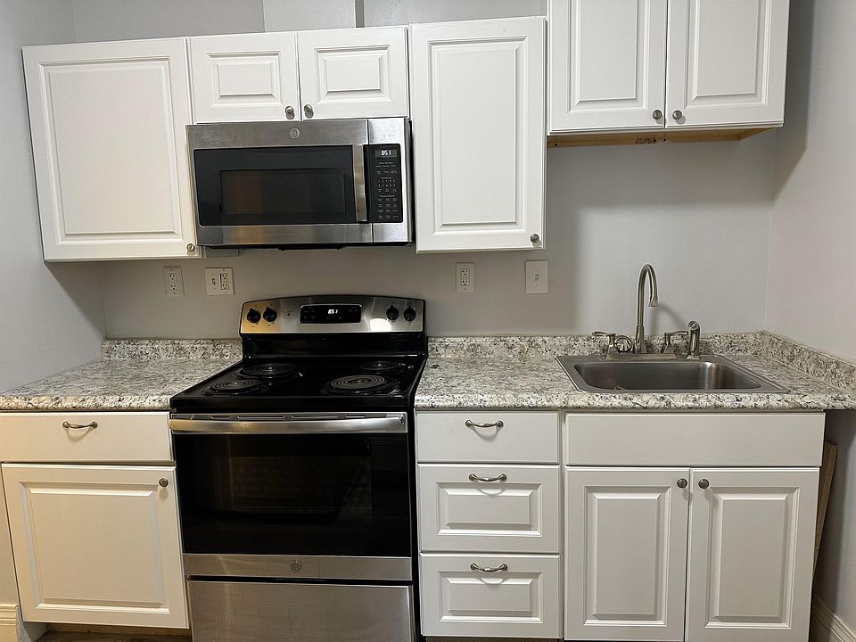 1st image of 20 Adams St #3