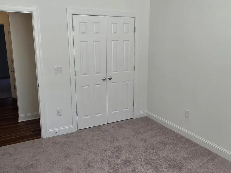 305 Savannah Ridge Rd — Photo 17