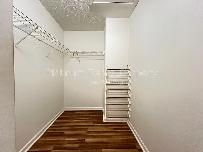 231 Oak Grove Way — Photo 17