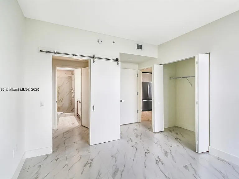 2000 Metropica Way #1709 — Photo 14