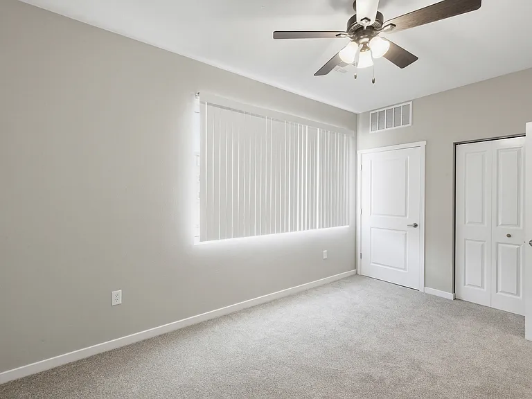 1807 Palace Dr #1A — Photo 12