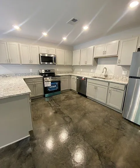 1718 Coleman St — Photo 4