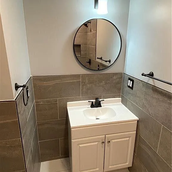 207 Corning St — Photo 13