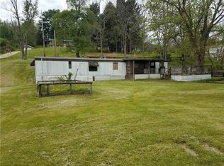 225 Moore Rd, Washington, PA 15301