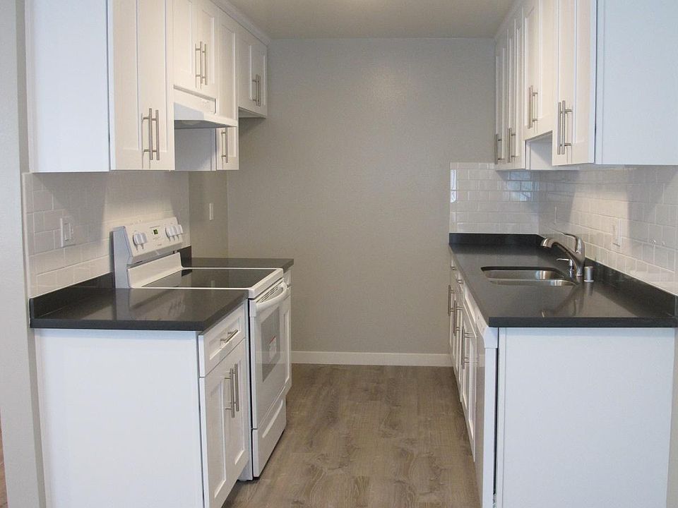 1st image of 1136 N Central Ave #104