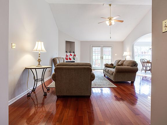 3rd image of 12830 Auklet Ln
