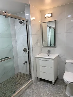 Rented by E Realty International Corp | media 34