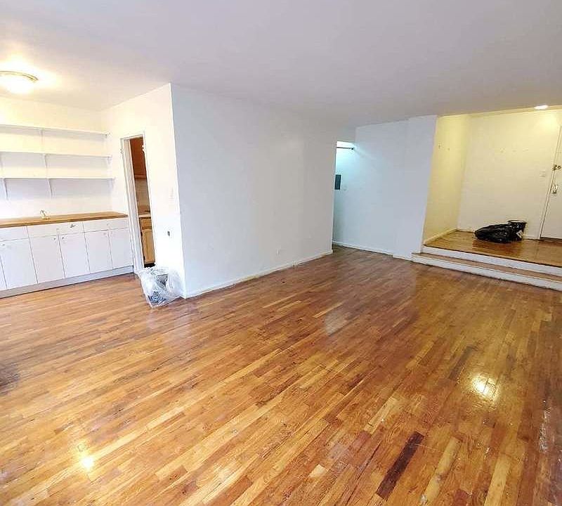 1st image of 405 E 16th St #4AA