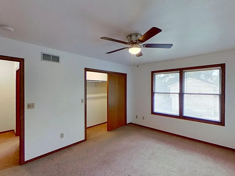 5101 Hickman Rd — Photo 14
