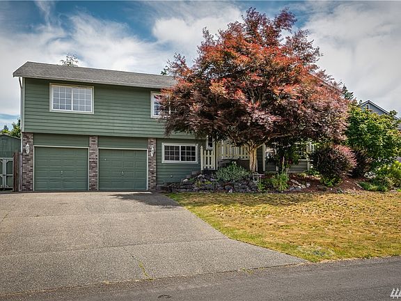 4th image of 12515 204th Avenue Ct E