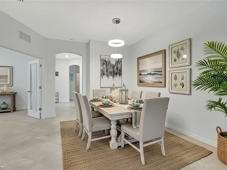 2567 Vine Ave — Photo 5