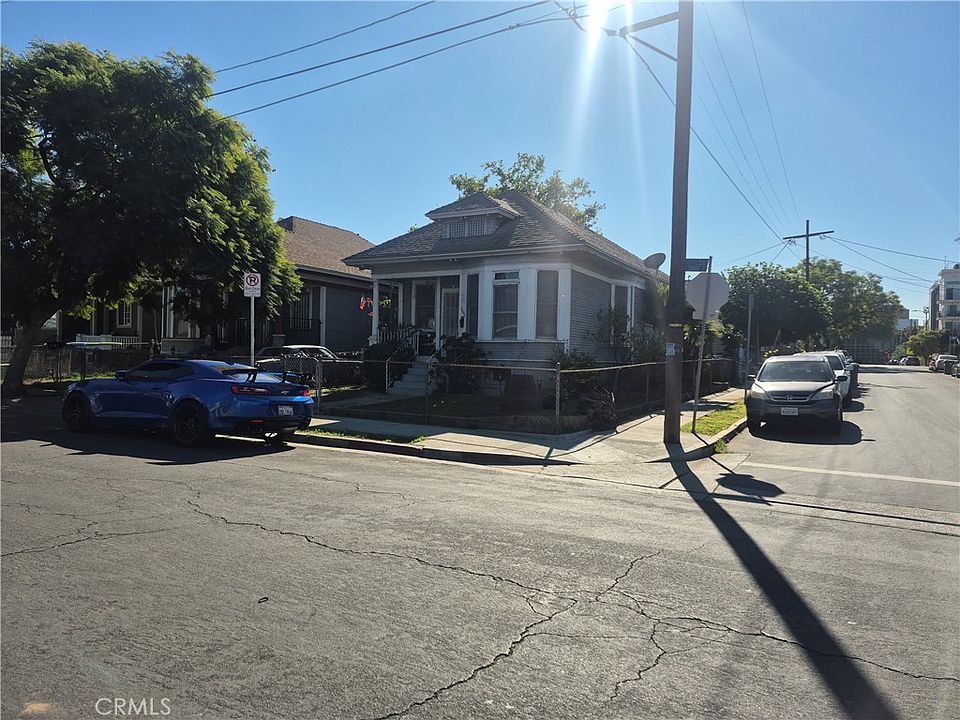 1st image of 2600 E 2nd St