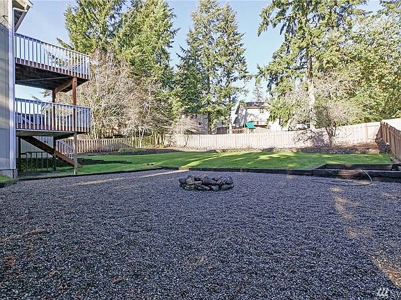 4th image of 2313 SE Fay Ct