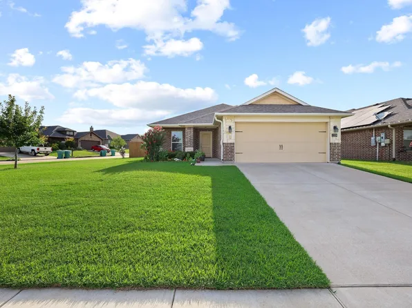 2324 Southridge Ln, Sherman, TX 75092