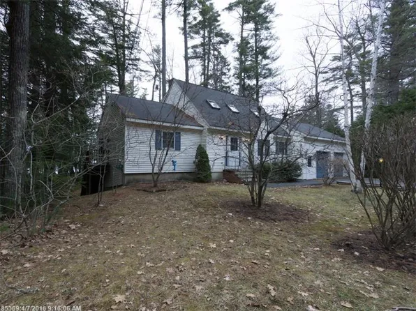 420 Pride Farm Rd, Falmouth, ME 04105