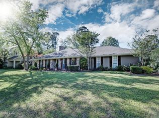 44 Peachtree Ln, Madison, MS 39110