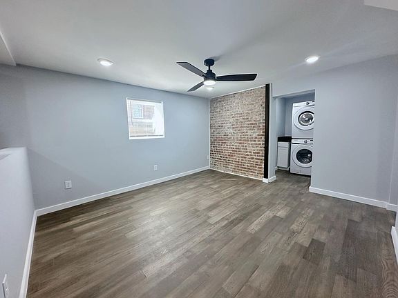 5th image of 621 Robertson St