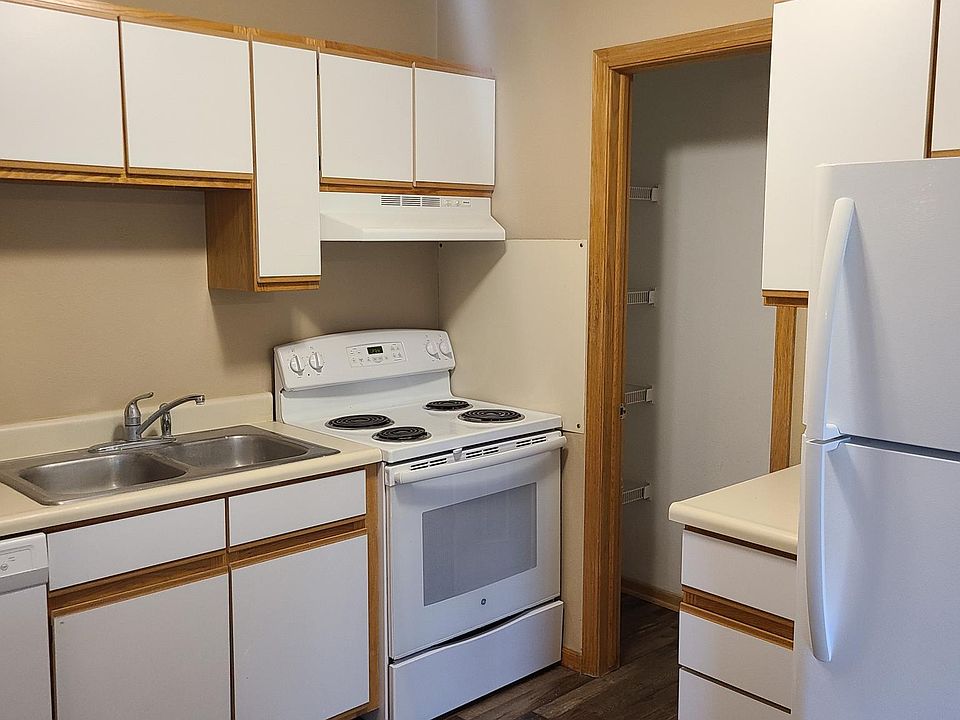 11691 Parkway Dr Roscoe, IL, 61073 Apartments for Rent Zillow